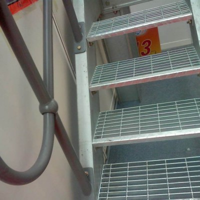 電廠鋼格板平臺設(shè)計(jì)要求「泰江鋼格板」