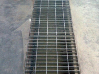 鍍鋅鋼格柵板溝蓋板多少錢一塊？